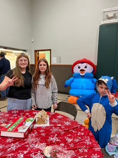 Kyra and Ali and Patrick.JPG